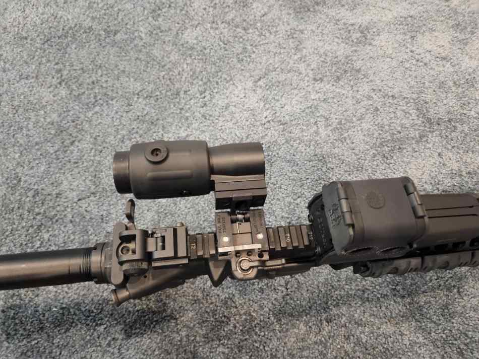 eotech mag.jpg