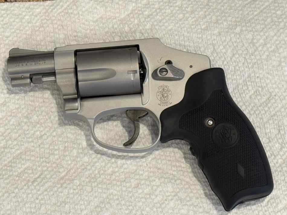 Smith and Wesson Airweight 642 CT