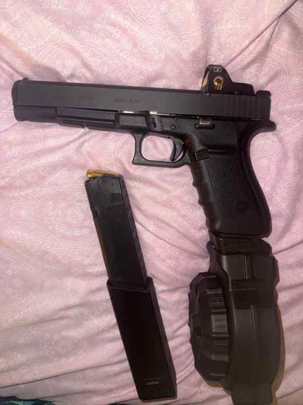 Multiple Glocks for sale 