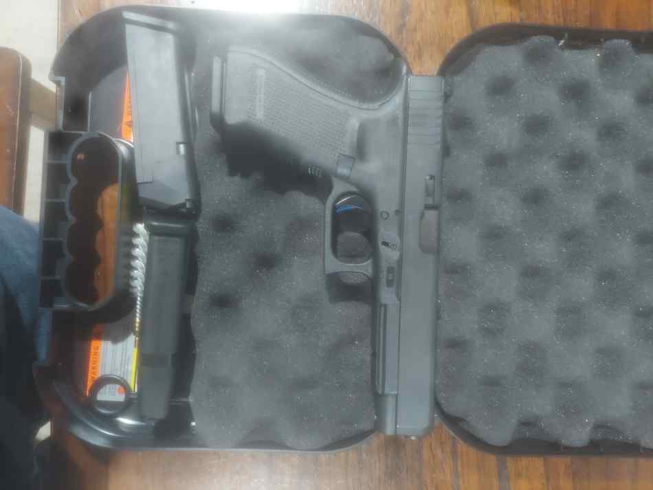 Glock 34 MOS w/ aftermarket trigger