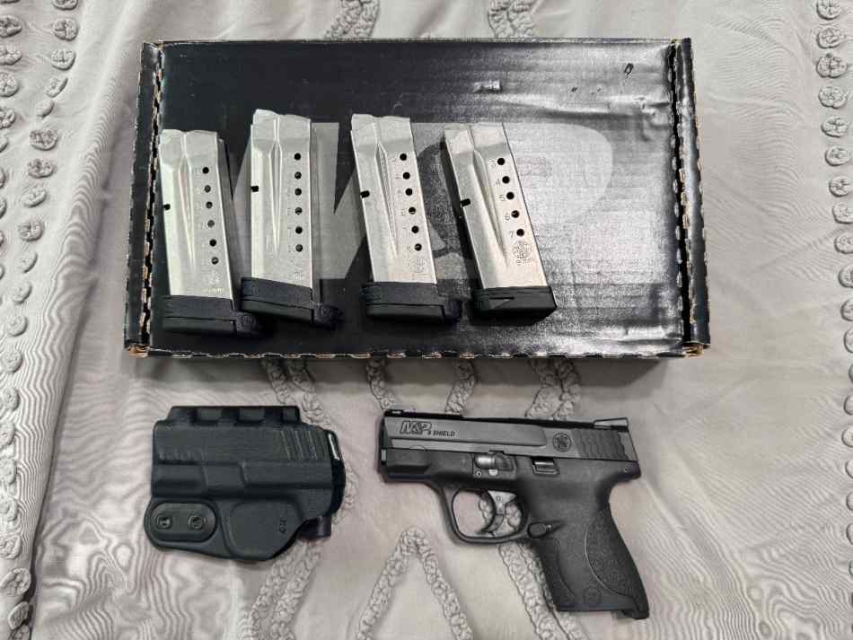 Smith &amp; Wesson M&amp;P shield 9 mm