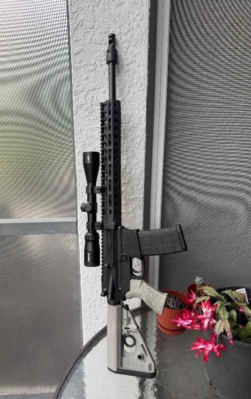 LaRue Tactical LT15 5.56 18”with scope 