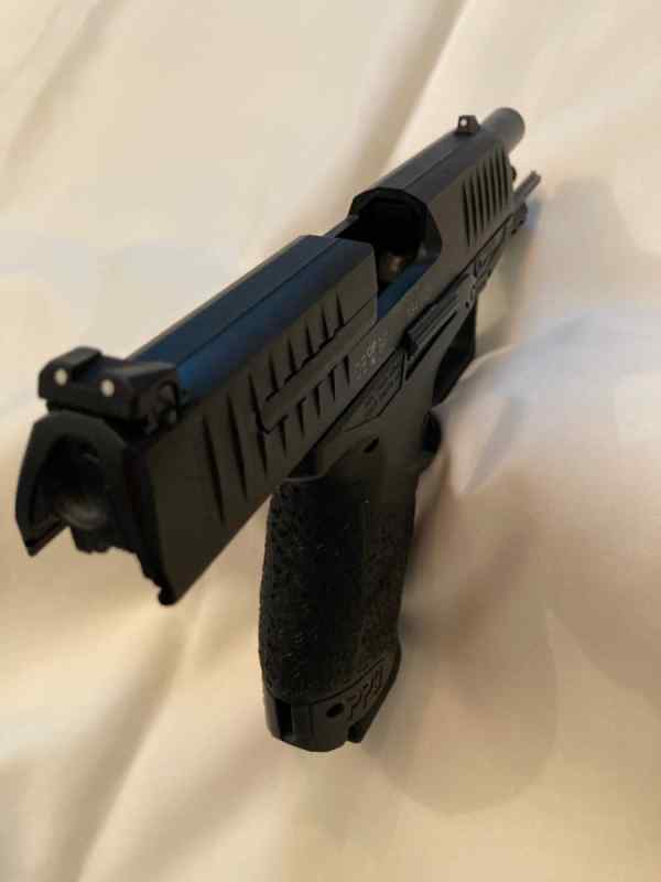 Walther PPQ M2 9mm Pistol