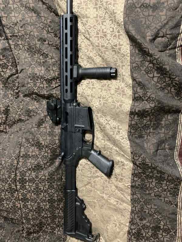 Smith and Wesson M&amp;P 15-22