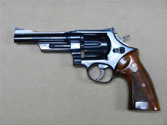 SMITH & WESSON (S&W) .1.jpg