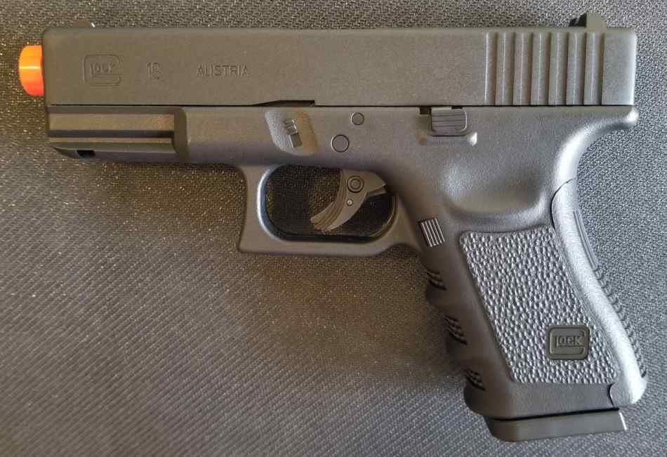 Umarex Glock 19 CO2 Airsoft Pistol