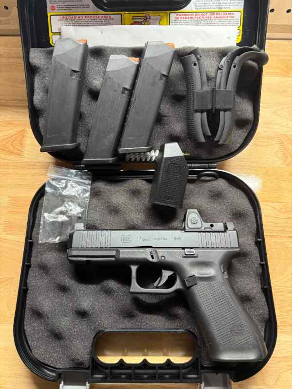 Glock 17 Gen 5 Trijicon RMR