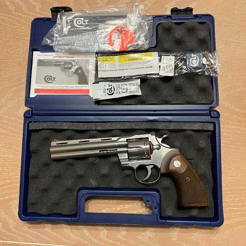 NIB 2020 Colt Python 6” Stainless Never Fired