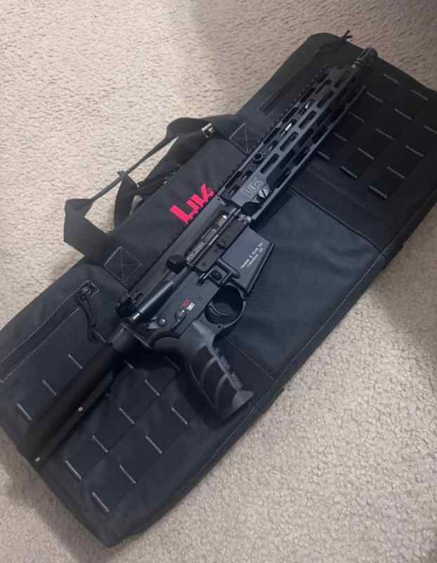 HK MR556 A4
