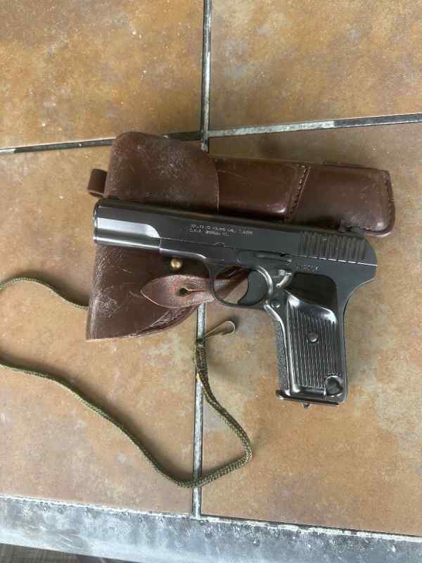 Surplus Pistols 