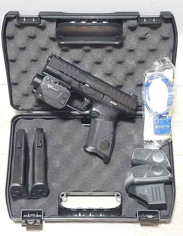 NEW Beretta APX A1 Full Size+Tactical Laser Light