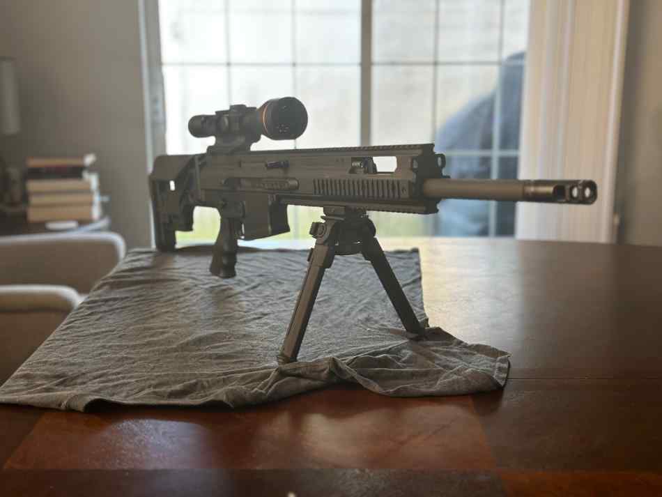 SCAR 20S (.308 or 7.62x51)