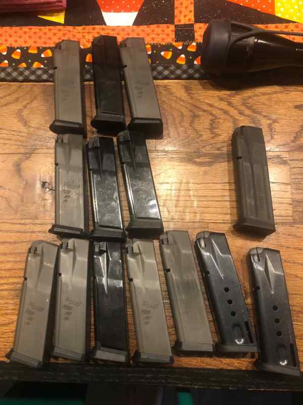 Sig mags / AR parts 