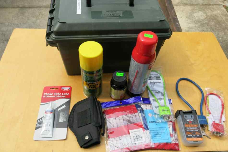 GUN CLEANING KIT 