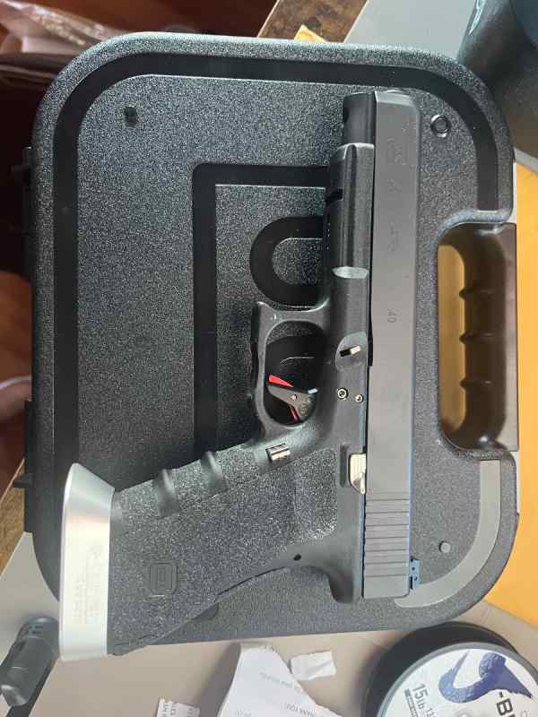 Glock 35 with extras