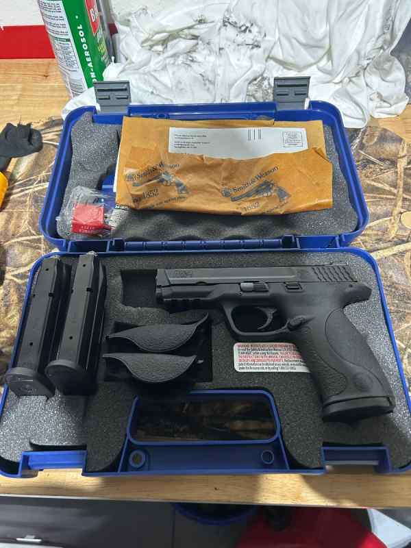 Smith M&amp;P 9MM Full Size 1.0 (Trades?)