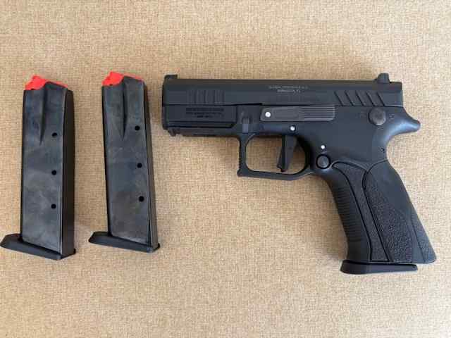 Grand Power Q1 9mm with 3 hi cap mags