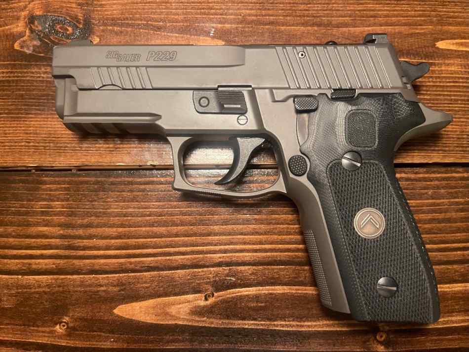 Sig P229 9mm LEGION 