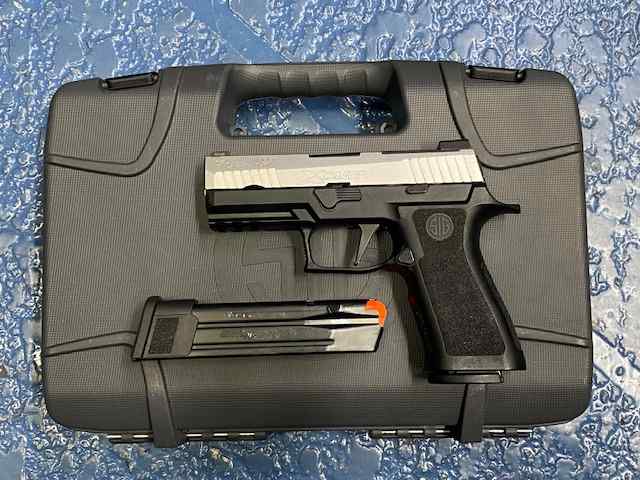 Sig P320 X-Carry 9mm 