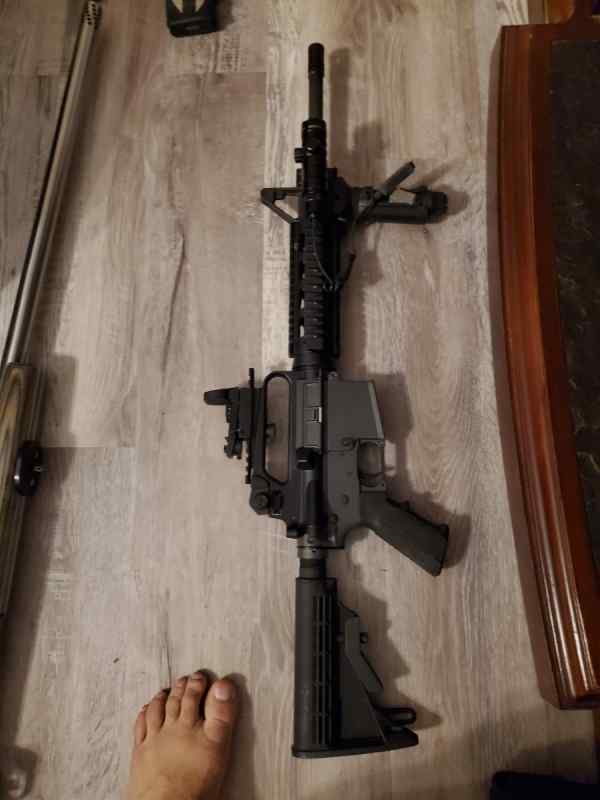 Colt ar 15 16 inch with optics and extras 