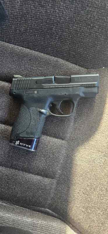 S&amp;W M&amp;P 9 Shield 