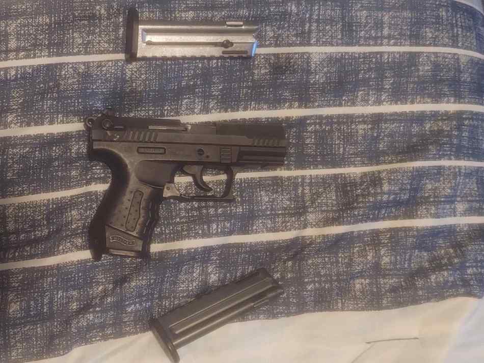 Walther P22 (No front sight)