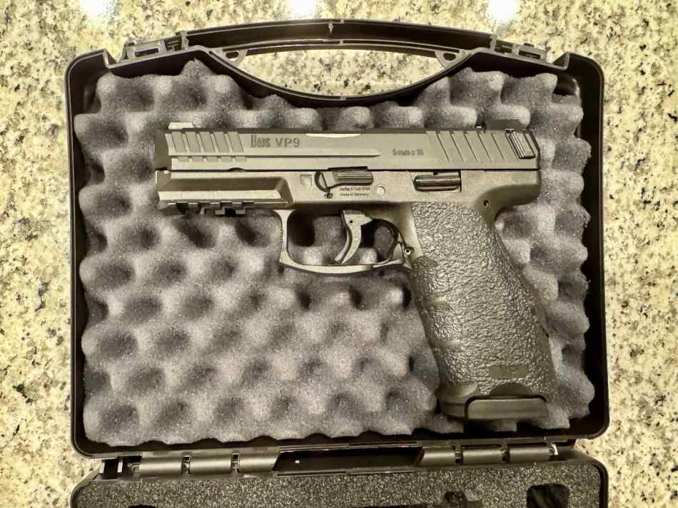 H&amp;K VP9