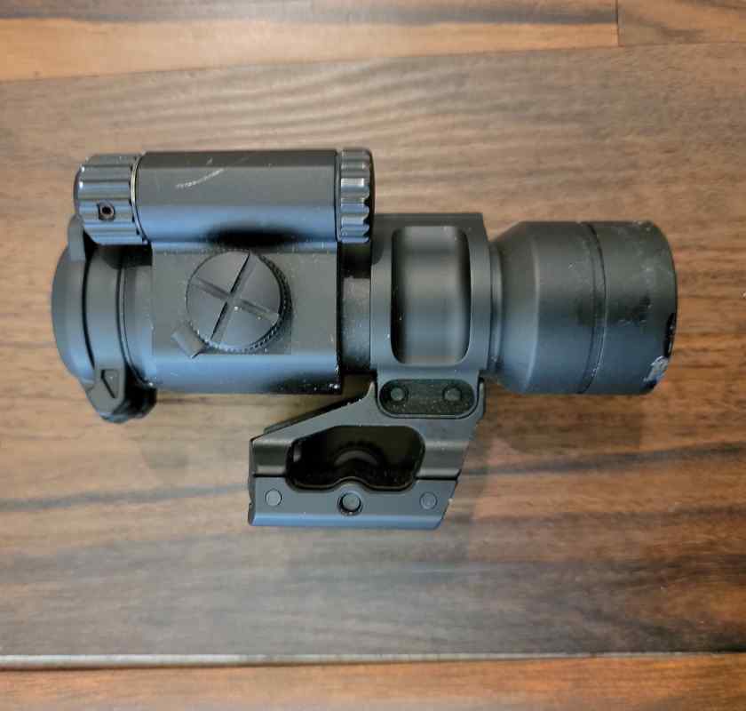 Aimpoint Pro with LEAP/02