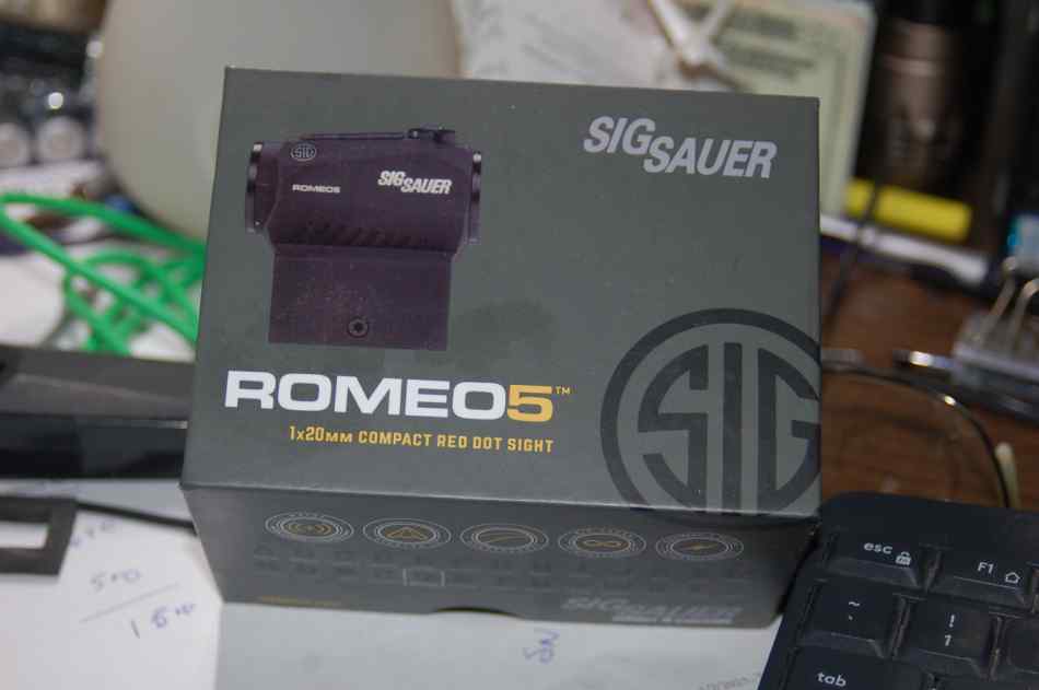 Sig  Sauer Romeo 5  Red  Dot  sight   new 