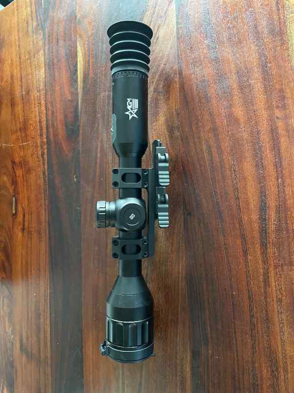 LIKE NEW - Thermal Scope