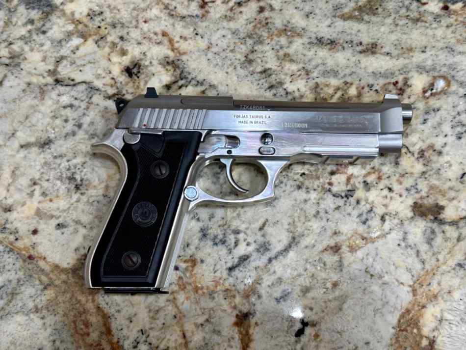 TAURUS PT 92 