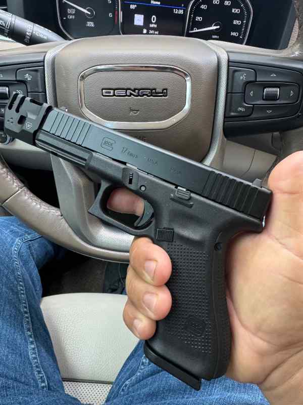 Glock 17 gen5 9mm w/compensator