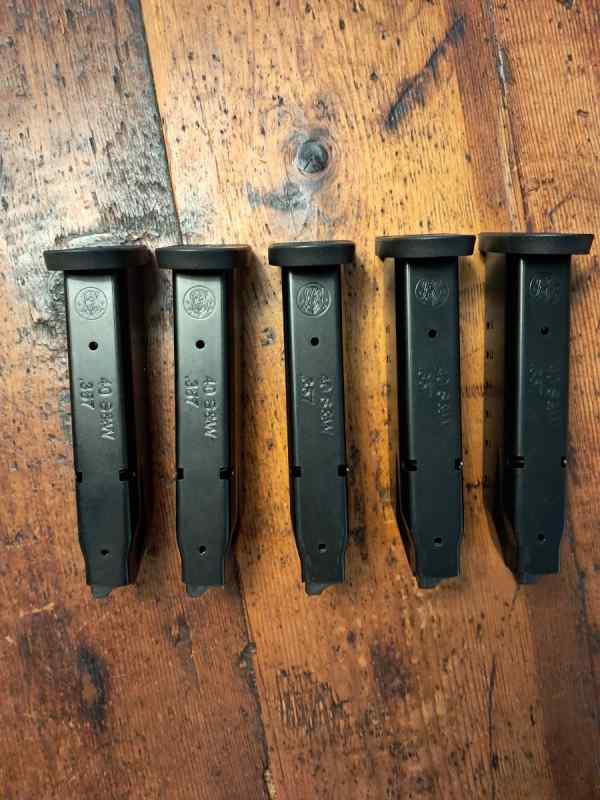 S&amp;W MP 40 15 Round Factory Mags