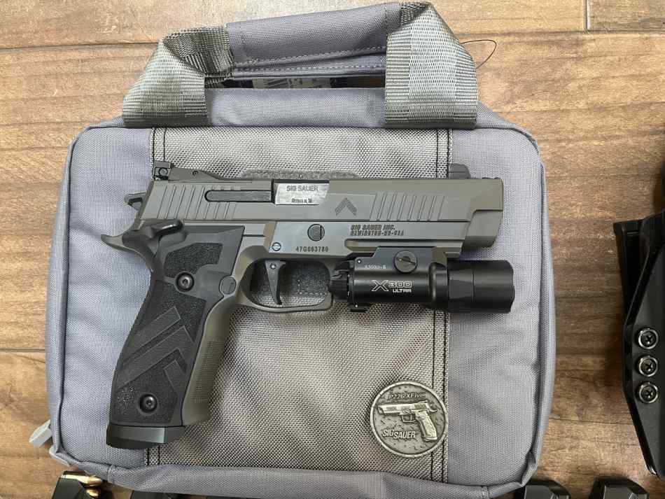 SIG P226 Xfive Legion