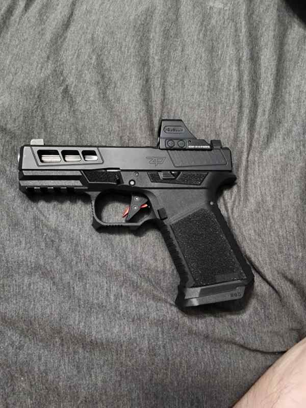 Custom glock 19