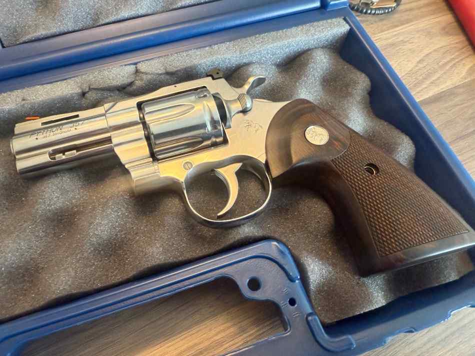 Colt Python 2.5” Mint Condition