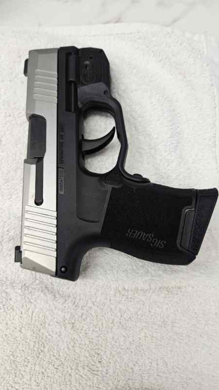 NEW Sig Sauer P365 w/Green Laser 3 Mags 2 Holsters