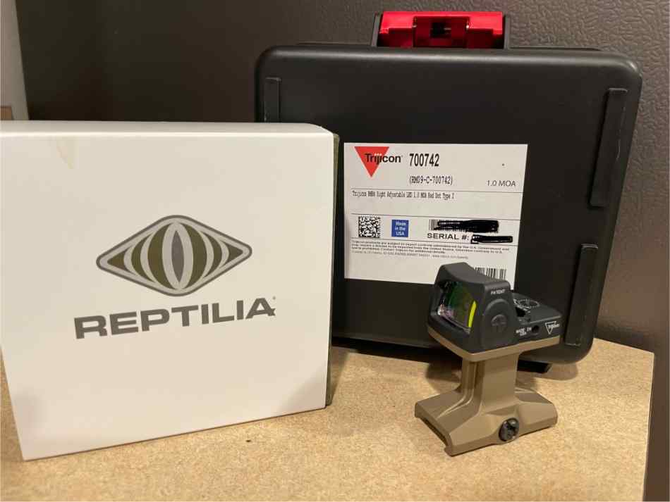 Trijicon RMR &amp; Reptilia Mount