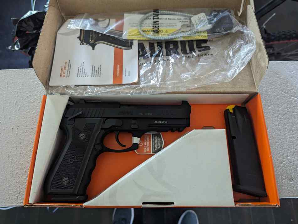 Taurus PT92 917C *NEW*