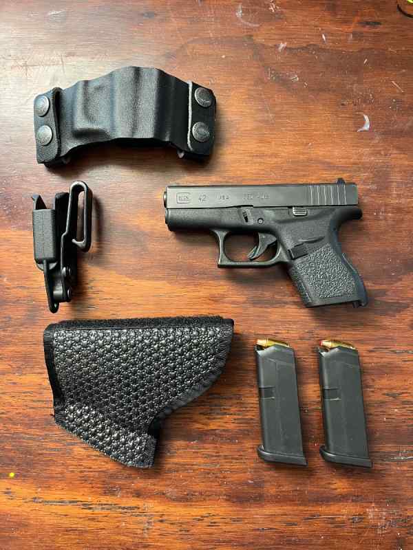 Glock 42 with extras 400 obo