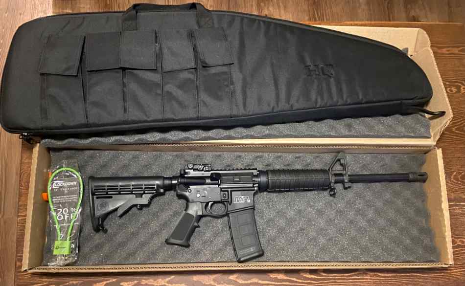 Smith and Wesson M&amp;P-15 Sport 2 ***NEW***