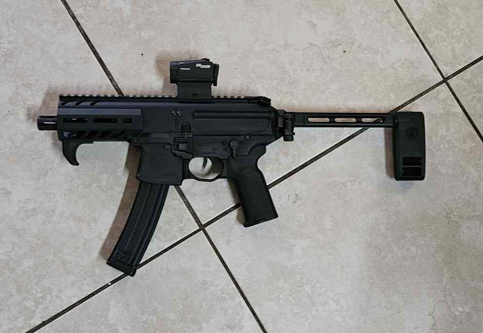 SIG MPX K 9MM BRACE SIG ROMEO5.jpg