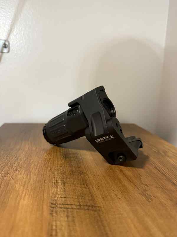 Unity Flip to Center Mount Rep G33 Eotech magnifie