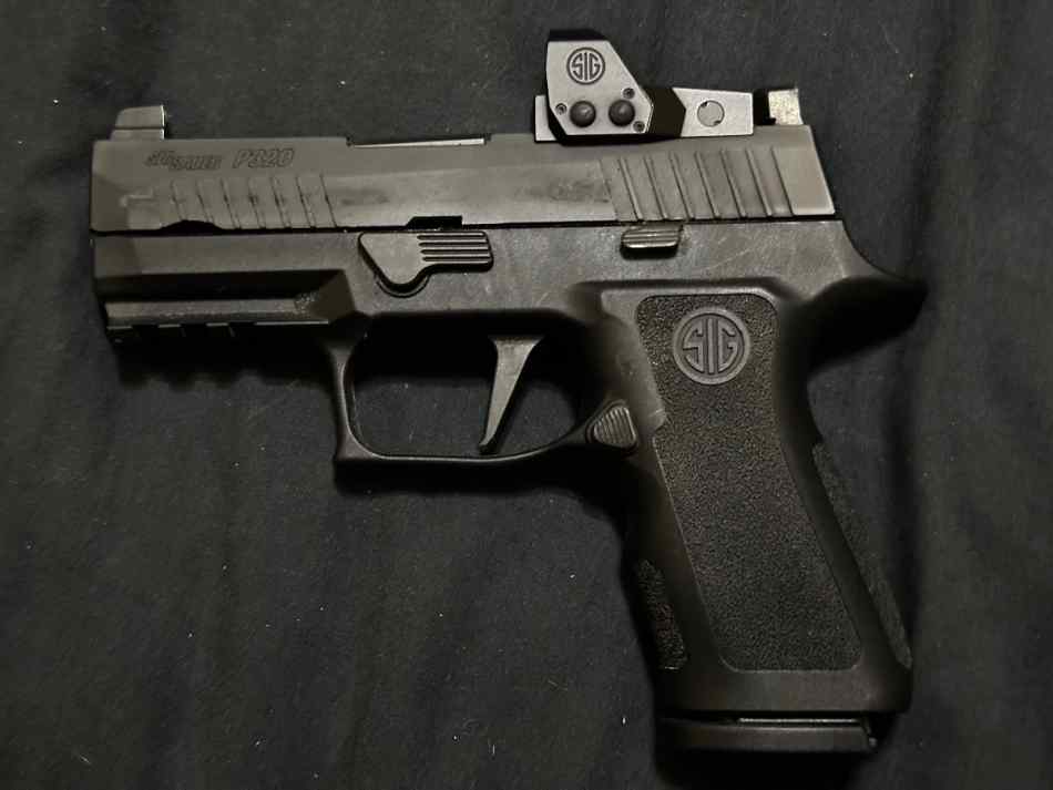 Sig Sauer P320 X-Compact RXP Romeo 1 Pro + Holster