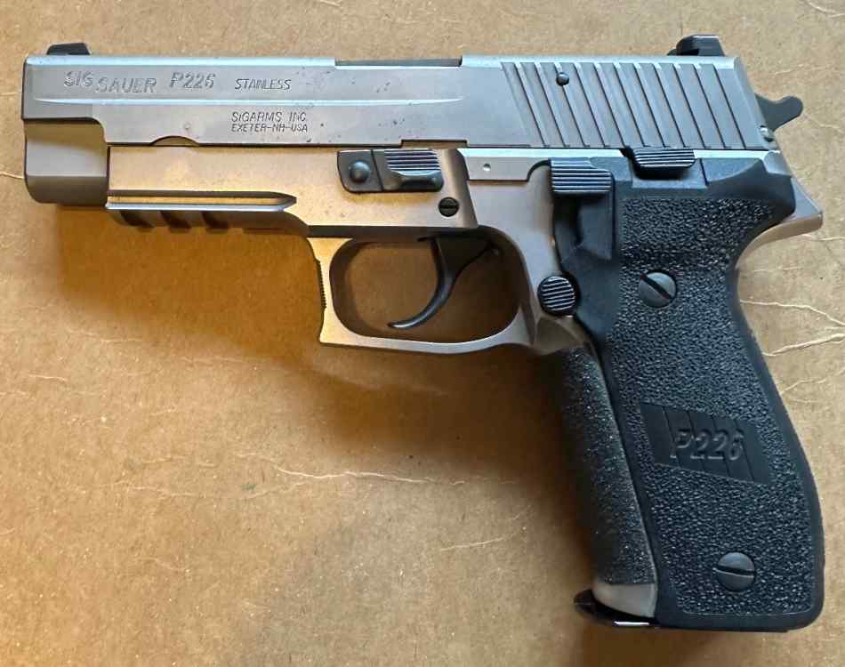 Sig Sauer p226 stainless 