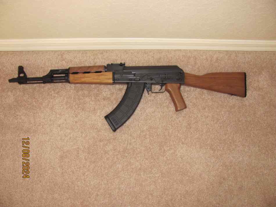 ZASTAVA M70 AK47 w/ WALNUT STOCK