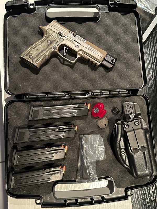 Sig P320 AXG Scorpion Custom Works 