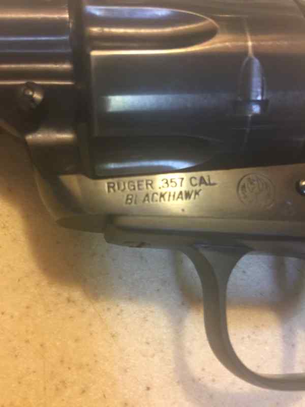 RUGER BLACKHAWK 357 3 SCREW 6.5 BBL.JPG