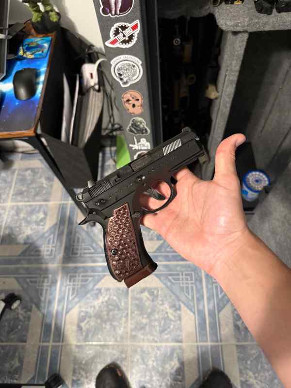 CZ 75 p01 - ported w/ vytal grips $900