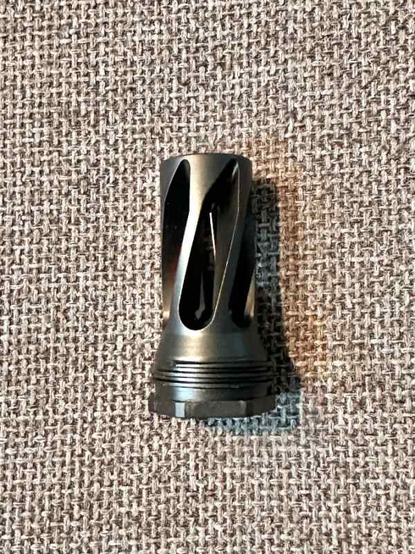 Huxwrx FLASH HIDER-QD 556 muzzle device